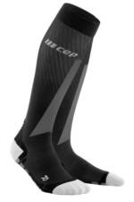 CEP Ultraleichte Kompressionssocken zum Laufen für Damen - Ultralight Pro Compression Socks, Schwarz-gemustert, II (Damen Socken)