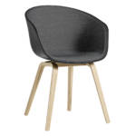 Hay About A Chair AAC22 mit Innenpolsterung Soft Black/Surface 190/Eiche gelaugt