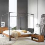 Himmelbett Holz und Metall im Industry und Loft Stil 200 cm hoch