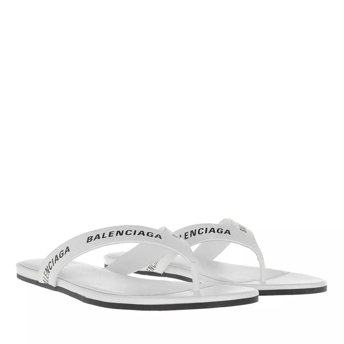 Balenciaga Sandalen & Sandaletten - Logo Flip Flop Slippers Plain Leather - Gr. 38 (EU) - in Weiß - für Damen