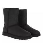 UGG Boots & Stiefeletten - W Classic Short Leather - Gr. 36 (EU) - in Schwarz - für Damen