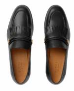 GUCCI Schuhe Loafers Mirrored G Gold Waxed Slippers Mokassin Loafer Spiegelnden G-Logos und der dekorativen Fransenverzierung.