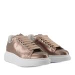 Alexander McQueen Low-Top Sneaker - Oversized Sneakers - Leather - Beige - Gr. 36 (EU) - in Braun - für Damen