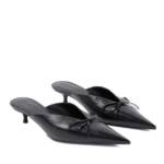 Balenciaga Slipper & Pantoletten - Knife Bow Arena L40 Mules - Gr. 37 (EU) - in Schwarz - für Damen