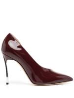 Casadei Spitze Pumps mit Glanzoptik - Rot