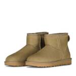 UGG Stiefel - Boots Classic Mini II - Gr. 11 - in Grün - für Damen