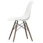 Vitra - Eames Plastic Side Chair DSW, Ahorn dunkel / weiß (Filzgleiter basic dark)