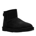 UGG Stiefel & Boots - Classic Mini II - Gr. 10 - in Schwarz - für Damen