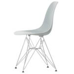 Vitra - Eames Plastic Side Chair DSR RE, verchromt / hellgrau (Filzgleiter basic dark)