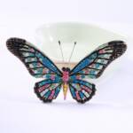 MayTree Brosche "Schmetterling", mit buntem Strass (Stück, 1-tlg), Metallbrosche in Form eines Schmetterlings, mit buntem Strass